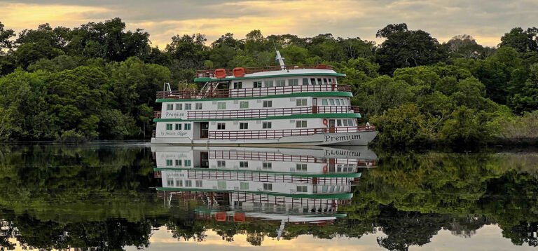 Amazon Clipper – Cruzeiro pelo Rio Negro